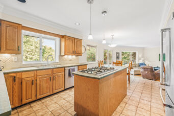 5219 Headland Drive